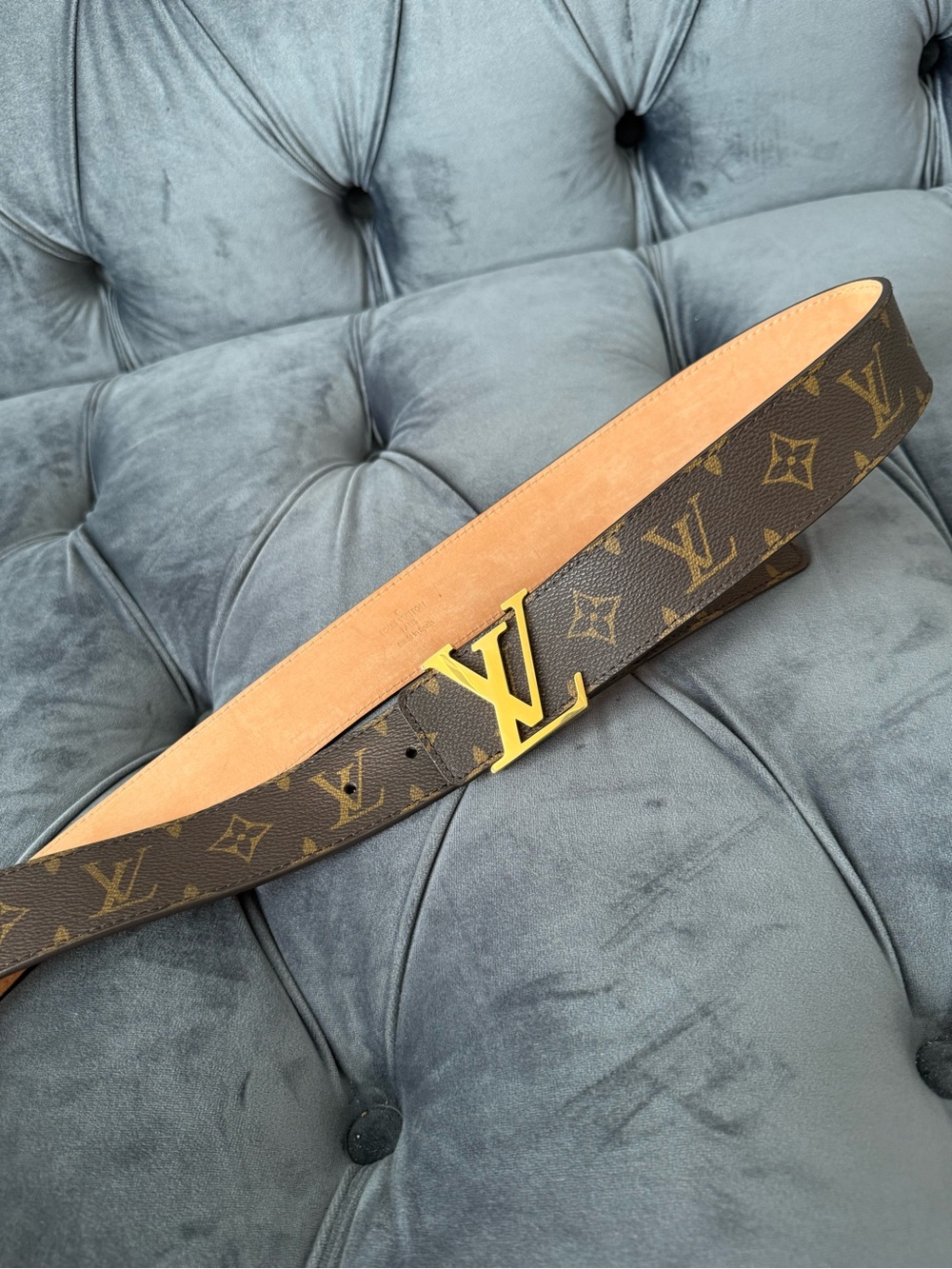Louis Vuitton Women's Brown Monogram Belt with Gold LV Buckle size 95 - Picture 8 of 8